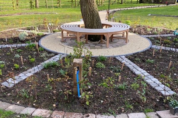 garden memorial feature- residents, Fazeley